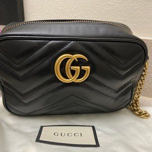 GG Marmont Mini Matelasse Camera Bag, Black